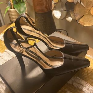 Authentic Used Gucci shoes